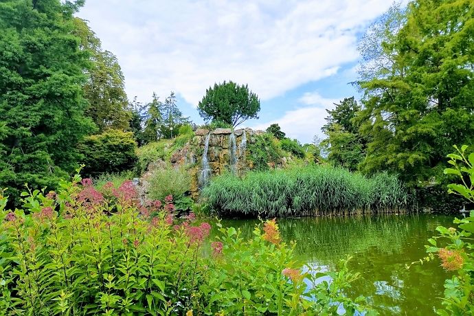 Palmengarten Frankfurt mit Wasserfall